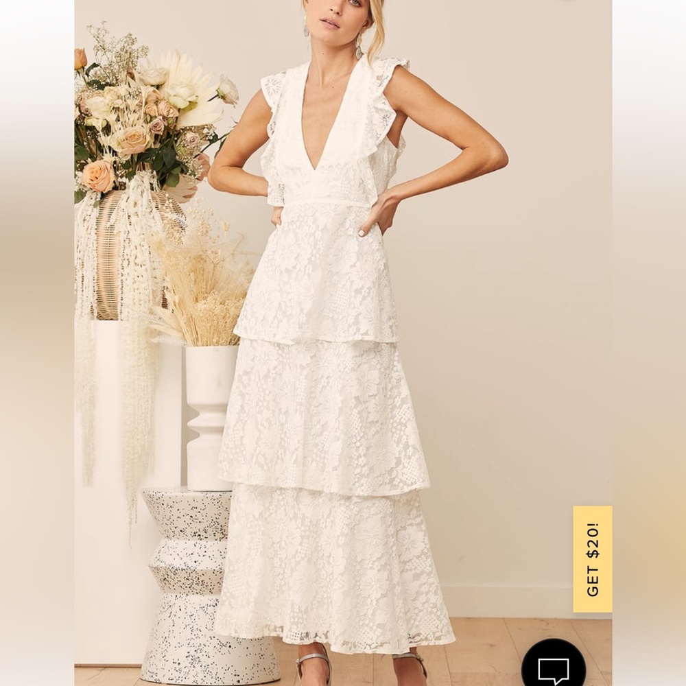 Lulu’s white ruffled tiered sleeveless maxi dress